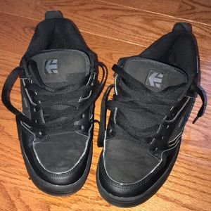 Etnies sz9